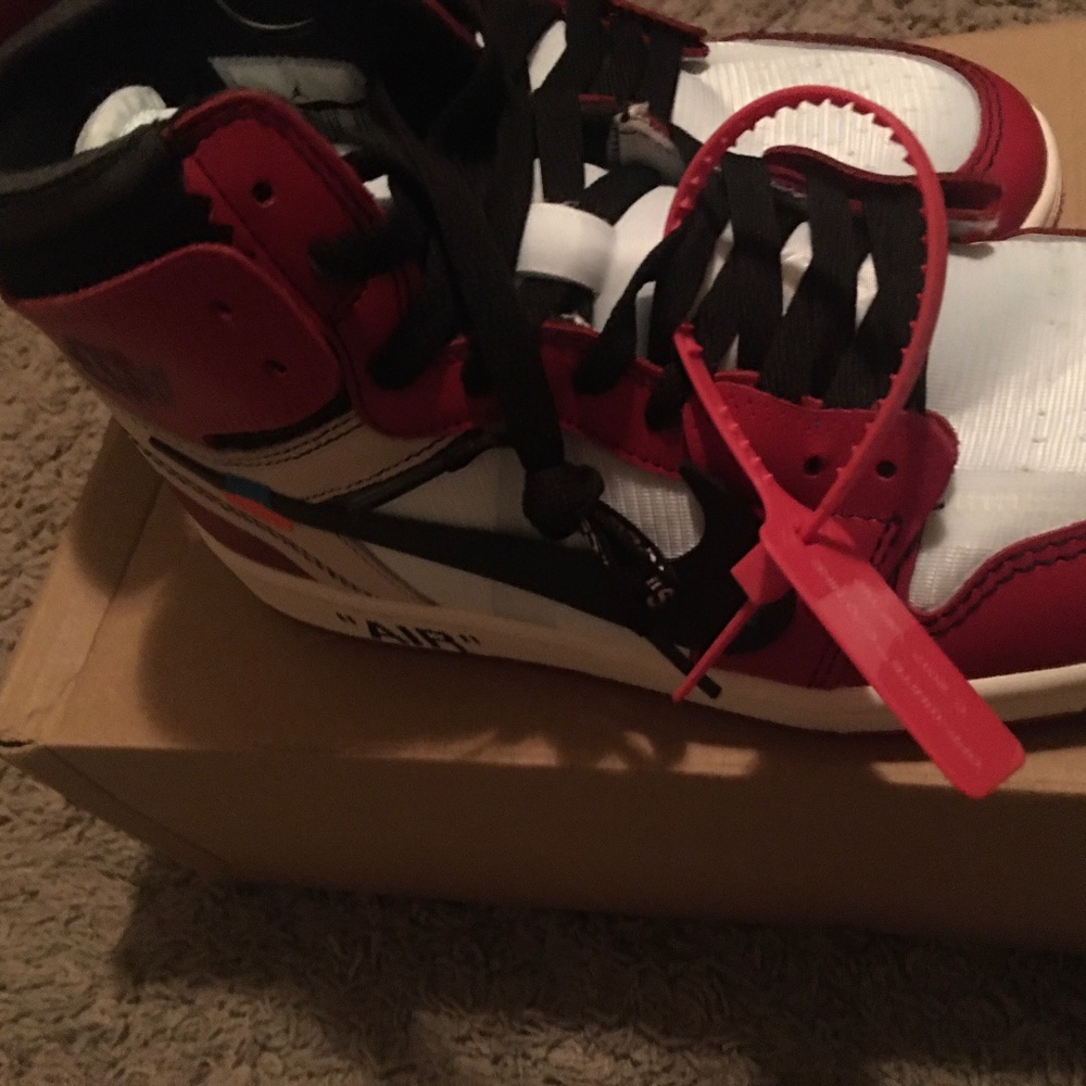 Nike Air Jordan 1 Off White Chicago